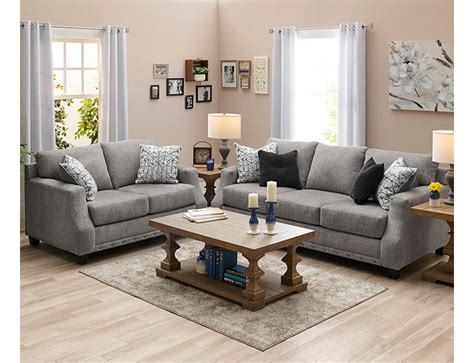 This comfortable loveseat features deep seating, reversible seat cushions and high density foam. . Broyhill alexandria
